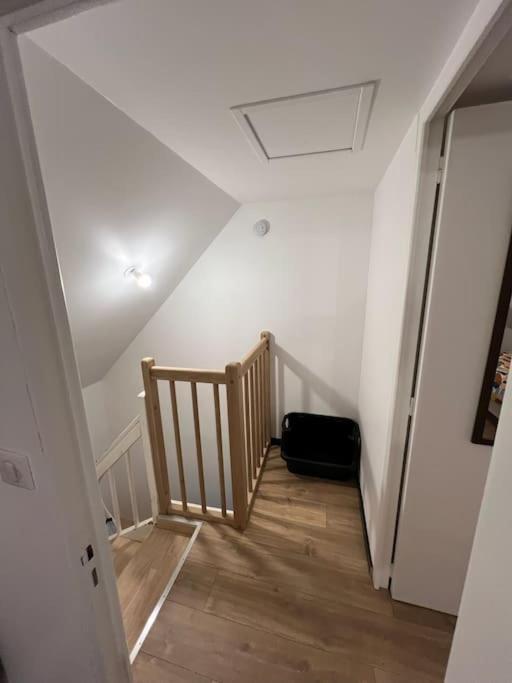 Hébergement de vacances Charmante Maison A Proche Dinan Et St Malo. *