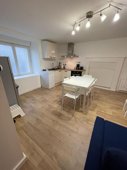 Charmante Maison A Proche Dinan Et St Malo. Hébergement de vacances *