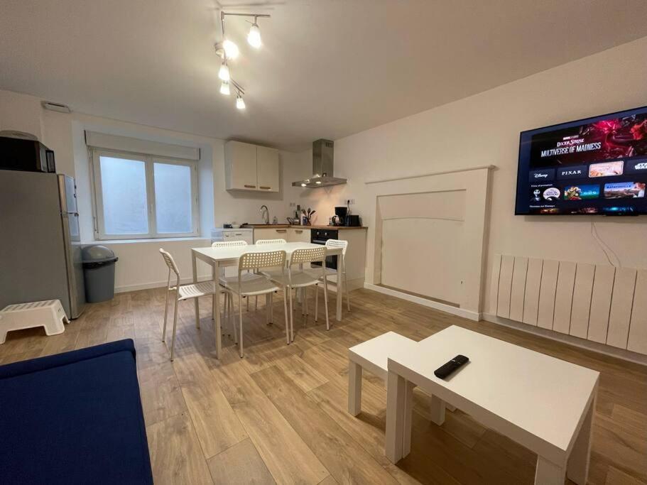 Charmante Maison A Proche Dinan Et St Malo.