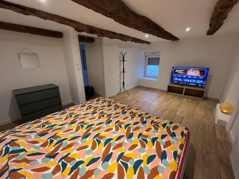 Charmante Maison A Proche Dinan Et St Malo. Hébergement de vacances