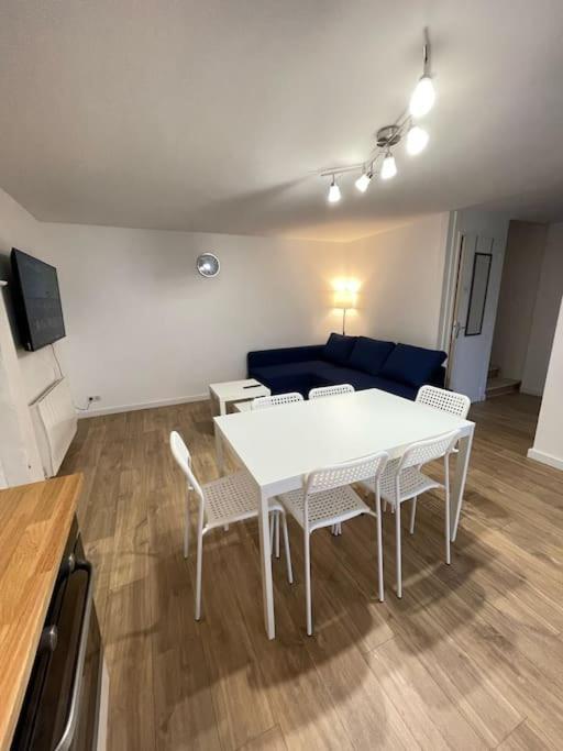 Charmante Maison A Proche Dinan Et St Malo. *